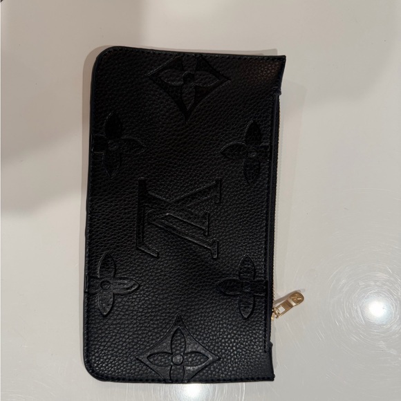 Monogram Purse - Picture 4 of 4